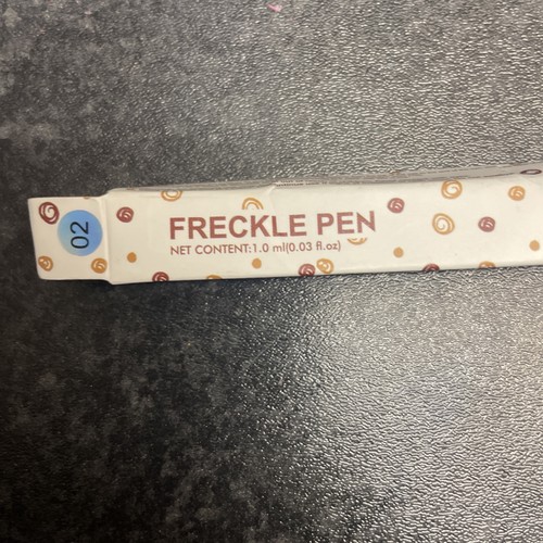 Freckle pen fake - pen,